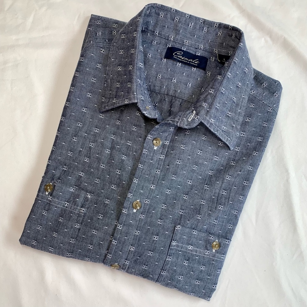 Casuals by Roundtree and York, Blue Chambray Short Sleeved Shirt, Large,… - Picture 2 of 8
